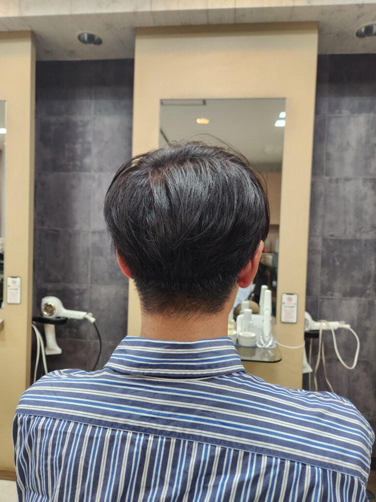 黒髪ショート