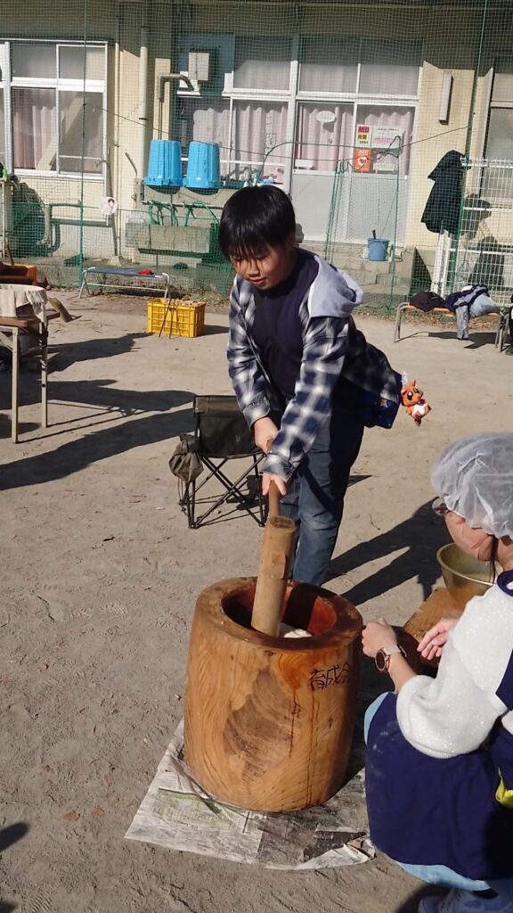 *餅つき大会*