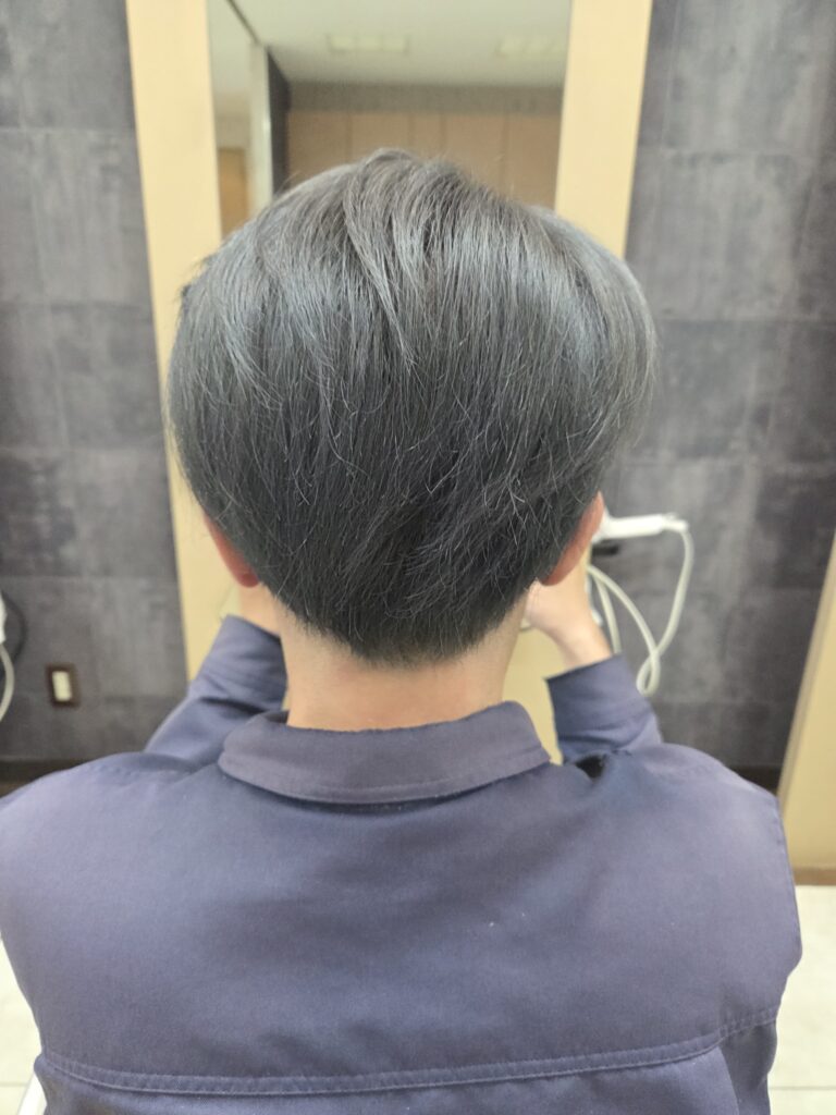 シルバー色