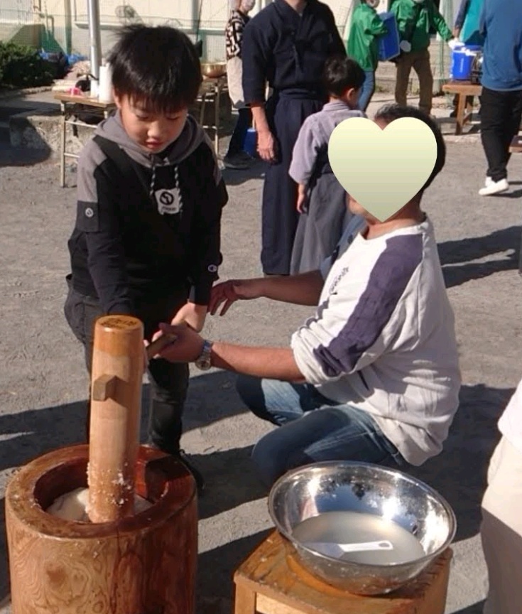 ＊もちつき大会＊